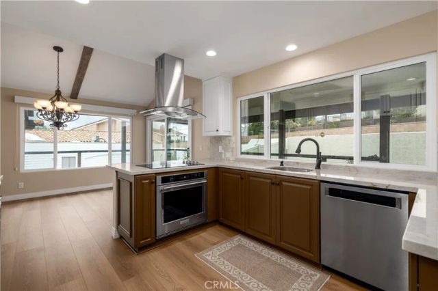 29096 Old Wrangler Road, Canyon Lake, CA 92587