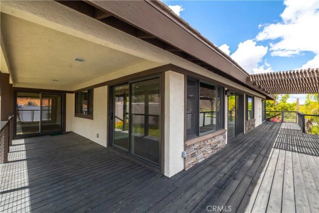 29096 Old Wrangler Road, Canyon Lake, CA 92587