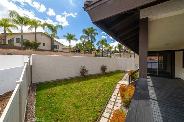 29096 Old Wrangler Road, Canyon Lake, CA 92587