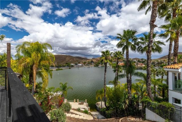 29096 Old Wrangler Road, Canyon Lake, CA 92587