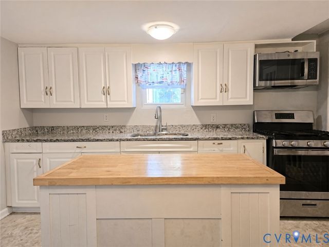 1223 Paul St, Petersburg, VA 23803