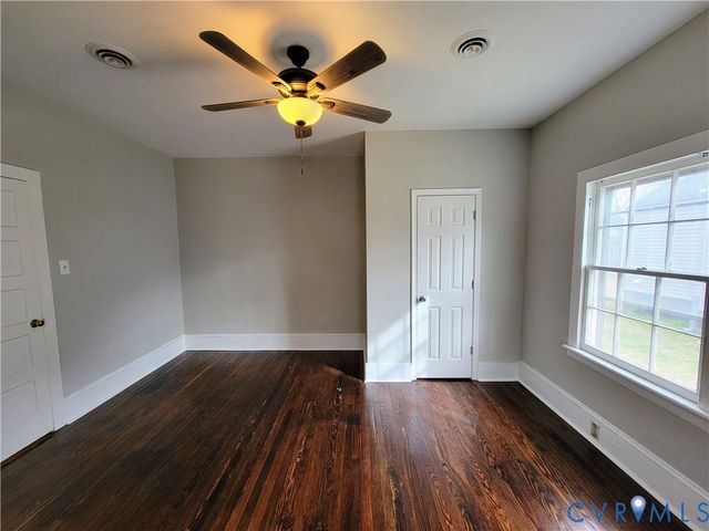 1223 Paul St, Petersburg, VA 23803