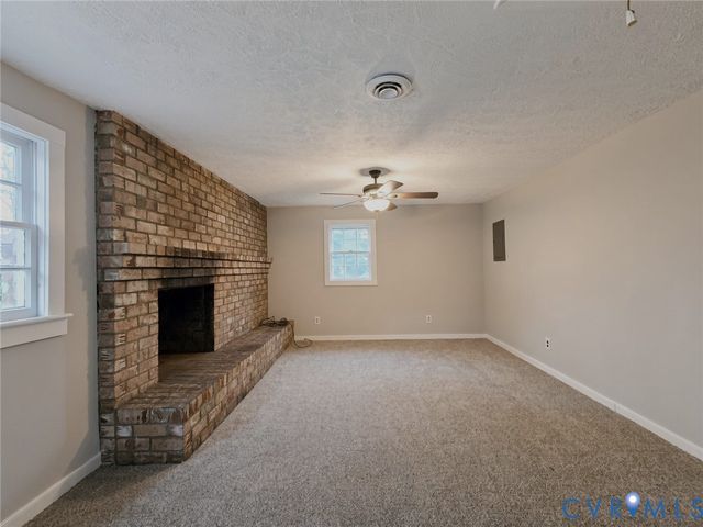1223 Paul St, Petersburg, VA 23803