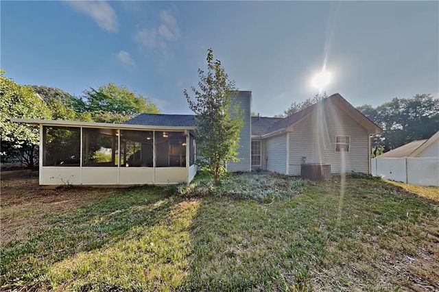 679 Fernstone Trail, Lawrenceville, GA 30046