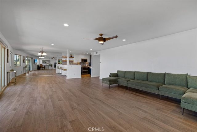 2700 E Panorama Drive 208, Signal Hill, CA 90755