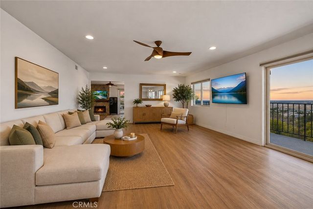 2700 E Panorama Drive 208, Signal Hill, CA 90755