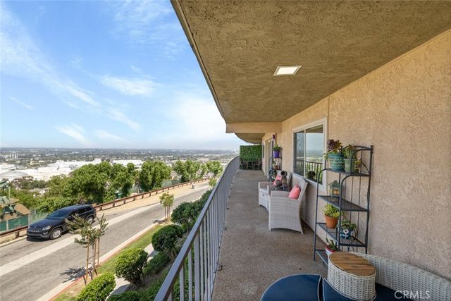 2700 E Panorama Drive 208, Signal Hill, CA 90755