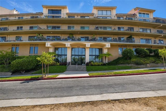 2700 E Panorama Drive 208, Signal Hill, CA 90755