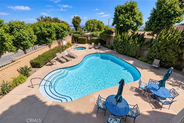 2700 E Panorama Drive 208, Signal Hill, CA 90755