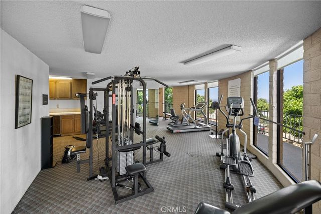 2700 E Panorama Drive 208, Signal Hill, CA 90755