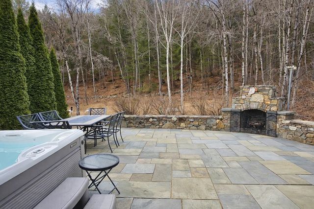 692 Old Walpole Road, Surry, NH 03431