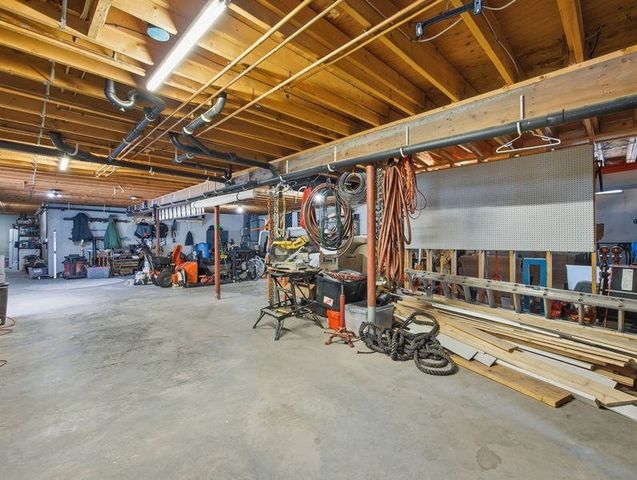 692 Old Walpole Road, Surry, NH 03431