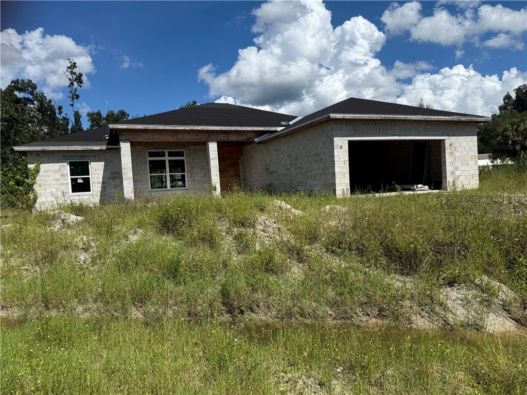 149 N Myrtle Street, Fellsmere, FL 32948