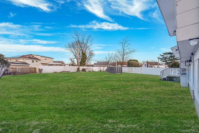 59 Ford Drive W, Massapequa, NY 11758