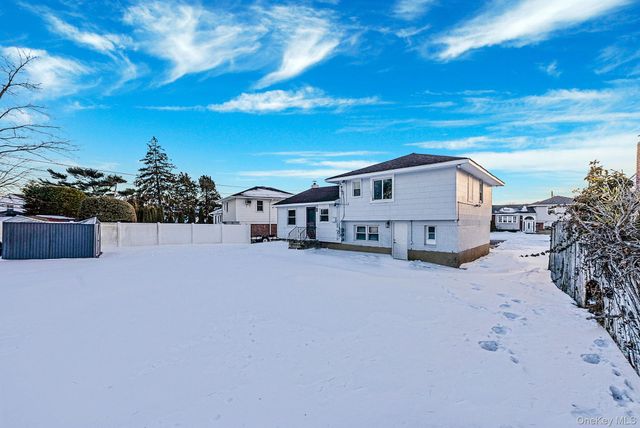 59 Ford Drive W, Massapequa, NY 11758