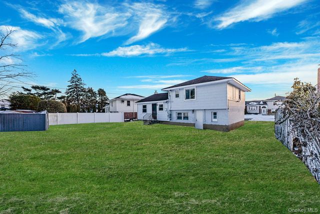 59 Ford Drive W, Massapequa, NY 11758