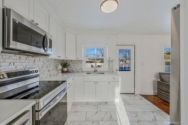 59 Ford Drive W, Massapequa, NY 11758