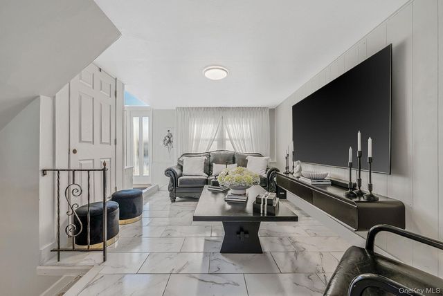 59 Ford Drive W, Massapequa, NY 11758