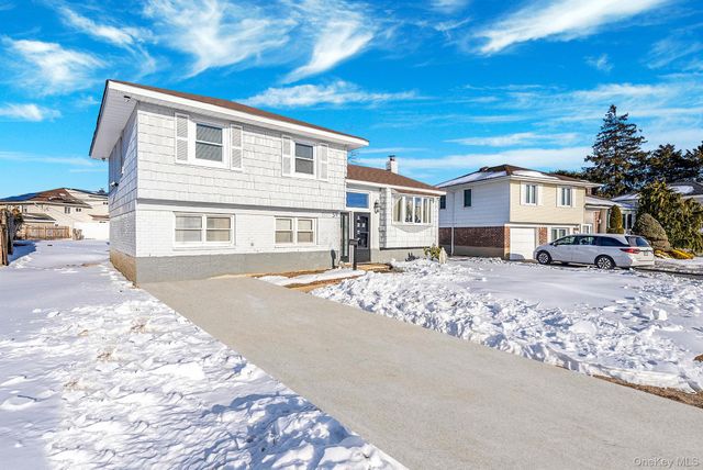 59 Ford Drive W, Massapequa, NY 11758