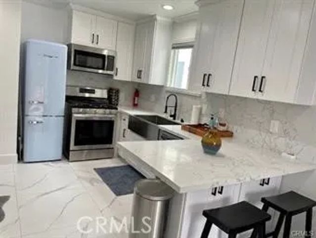 1349 N Formosa Avenue A, Los Angeles, CA 90046