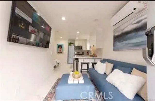 1349 N Formosa Avenue A, Los Angeles, CA 90046