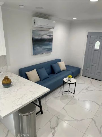 1349 N Formosa Avenue A, Los Angeles, CA 90046