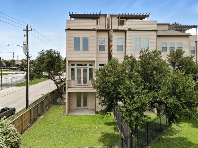 151 E 2nd Street, Houston, TX 77007