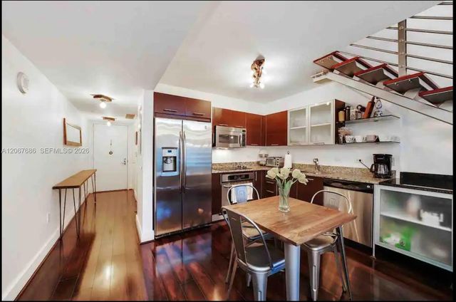 41 SE 5th Street 704, Miami, FL 33131