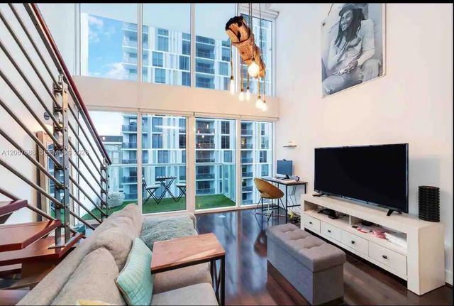41 SE 5th Street 704, Miami, FL 33131