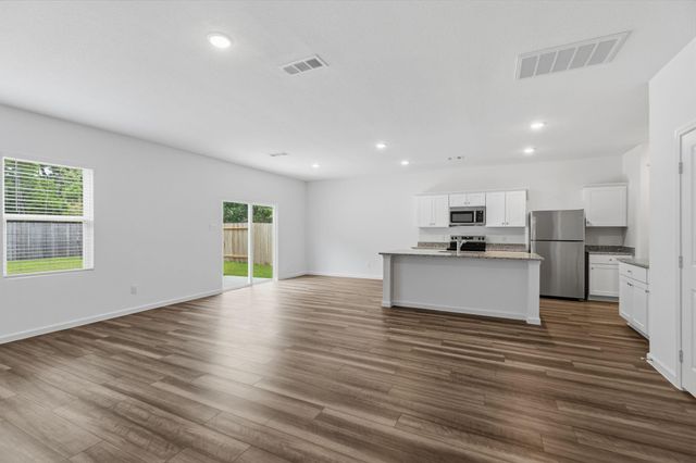 15052 Ronan Drive, Conroe, TX 77316