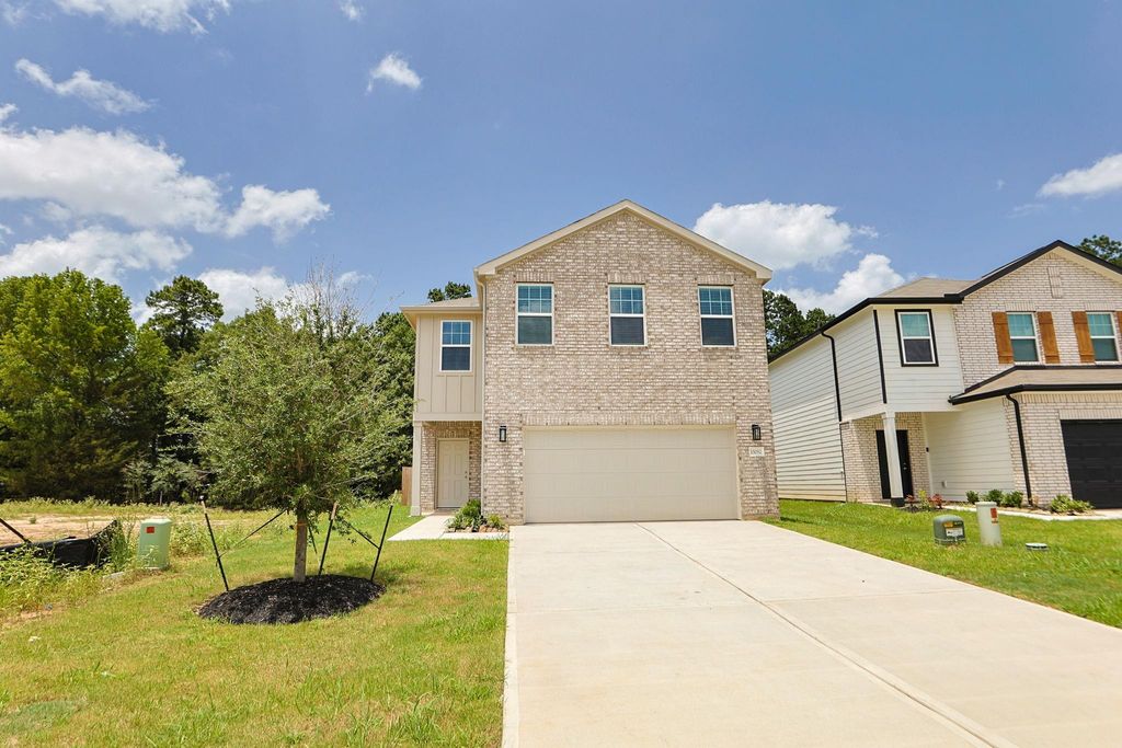 15052 Ronan Drive, Conroe, TX 77316