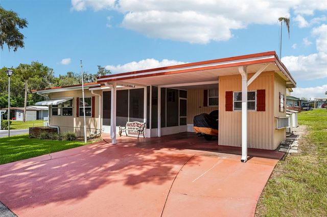 29 HARBOR OAKS DRIVE, Fruitland Park, FL 34731