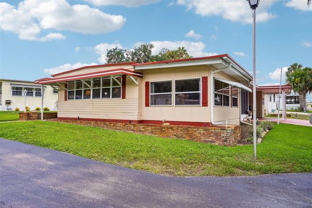29 HARBOR OAKS DRIVE, Fruitland Park, FL 34731
