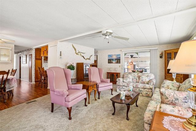 29 HARBOR OAKS DRIVE, Fruitland Park, FL 34731