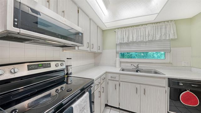 2260 STICKNEY POINT ROAD 324, Sarasota, FL 34231