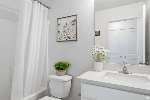 7073 N MOUNTAIN FIELD DR, Eagle Mountain, UT 84005