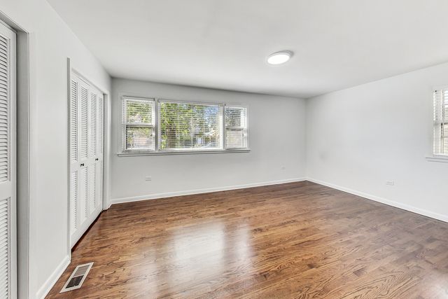 1108 Fortuna Avenue 1, Park Ridge, IL 60068