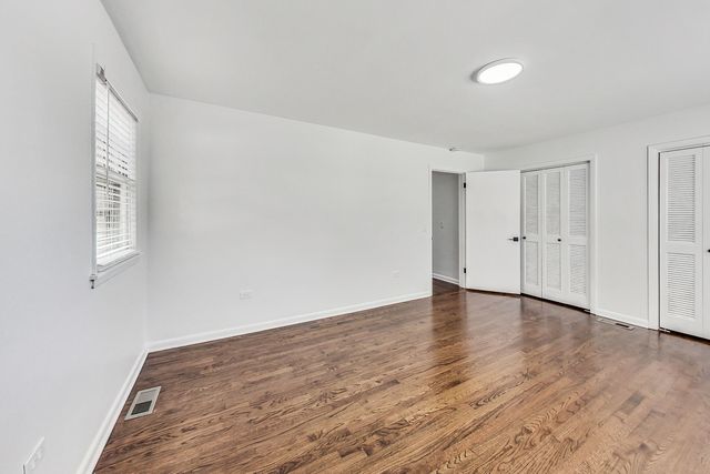 1108 Fortuna Avenue 1, Park Ridge, IL 60068