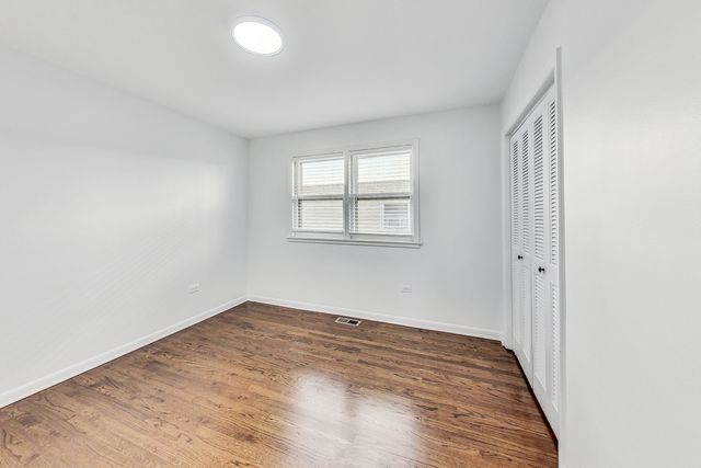 1108 Fortuna Avenue 1, Park Ridge, IL 60068
