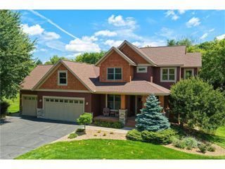 365 English Court Drive, Hudson, WI 54016