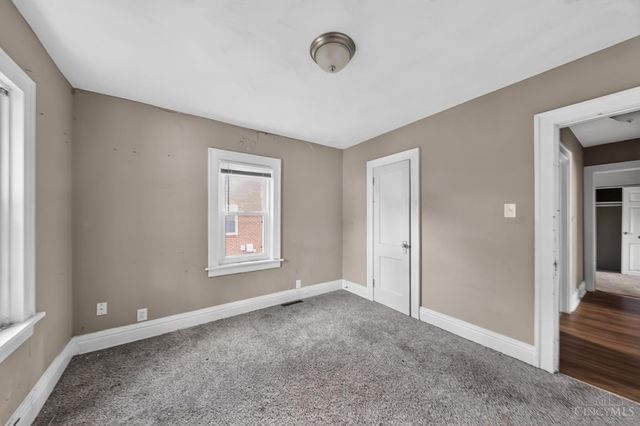 6915 Kleindale Avenue, North College Hill, OH 45231