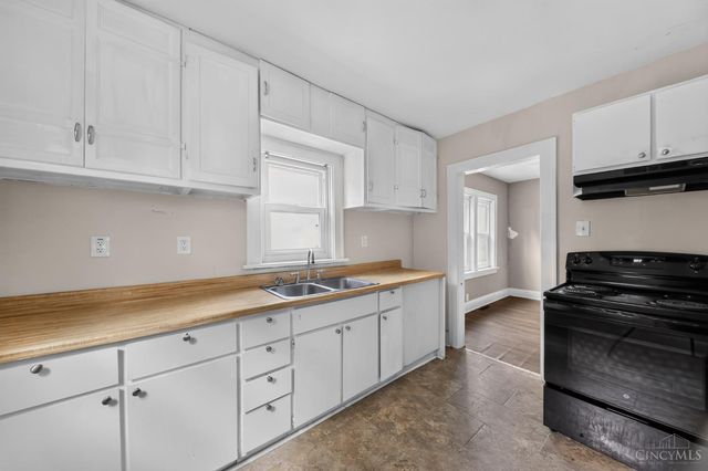 6915 Kleindale Avenue, North College Hill, OH 45231
