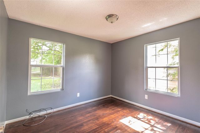 5407 Thrush Drive, Houston, TX 77033