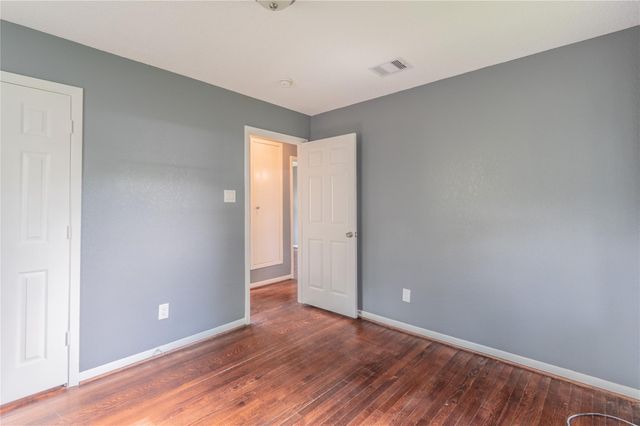 5407 Thrush Drive, Houston, TX 77033