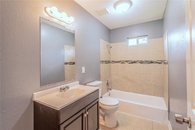 5407 Thrush Drive, Houston, TX 77033