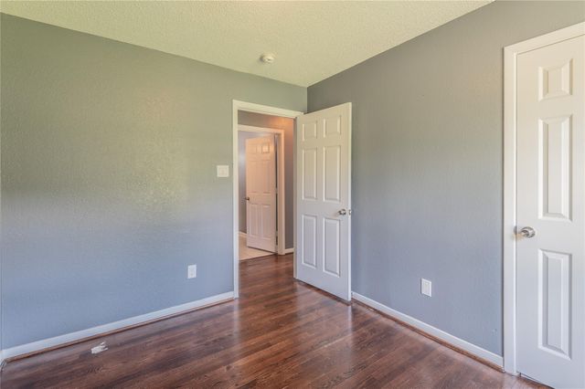5407 Thrush Drive, Houston, TX 77033