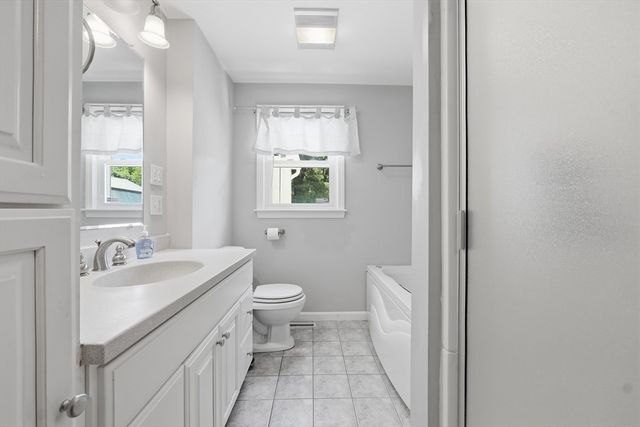 218 Blackstone St, Bellingham, MA 02019
