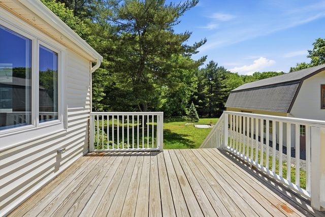 218 Blackstone St, Bellingham, MA 02019