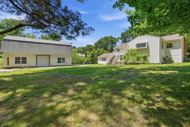 218 Blackstone St, Bellingham, MA 02019