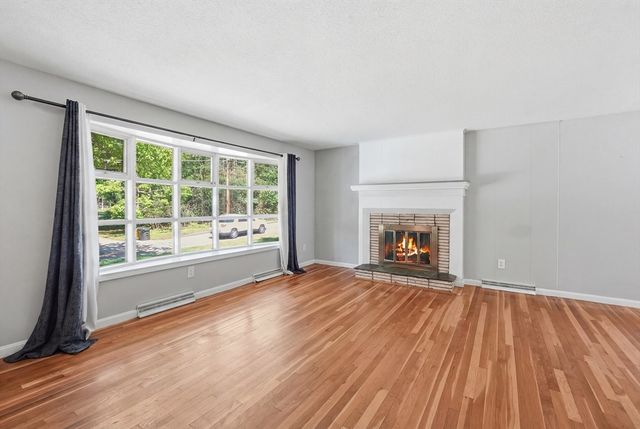 218 Blackstone St, Bellingham, MA 02019